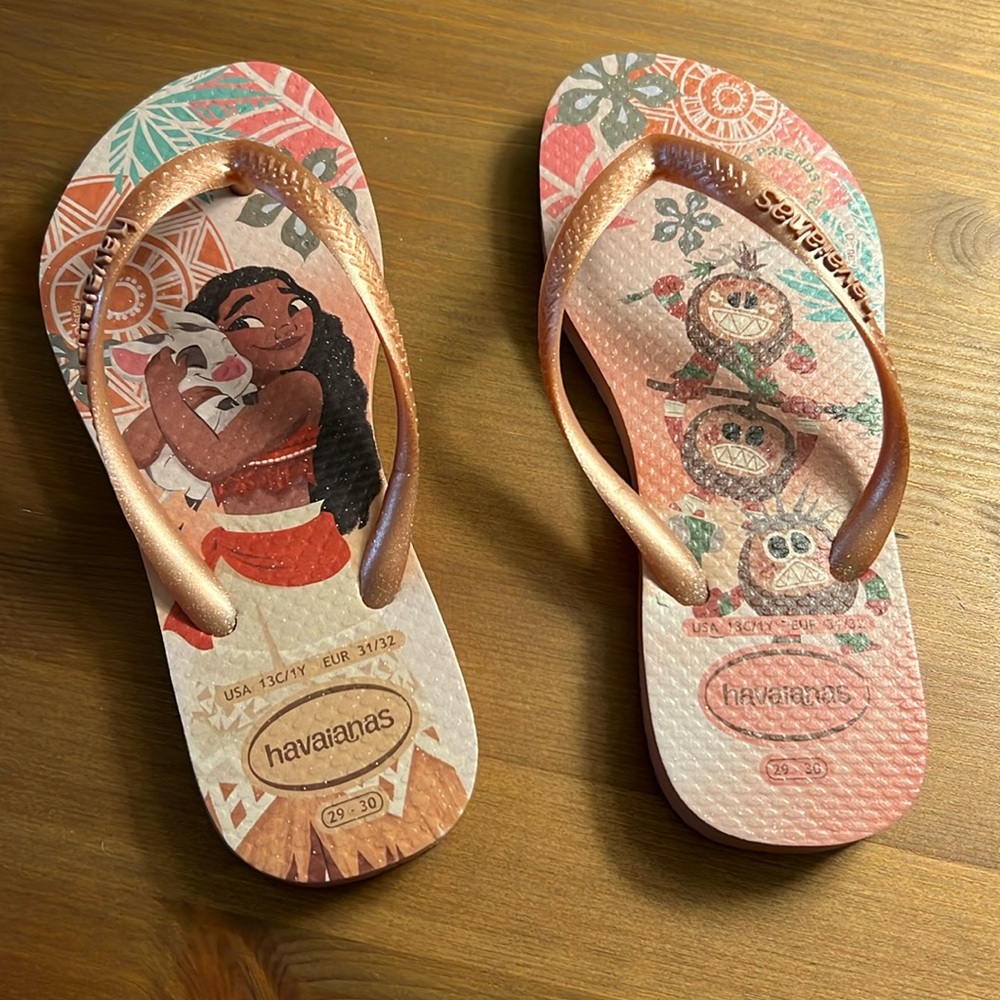 Disney Moana Havaianas. Kids size 13C/1Y